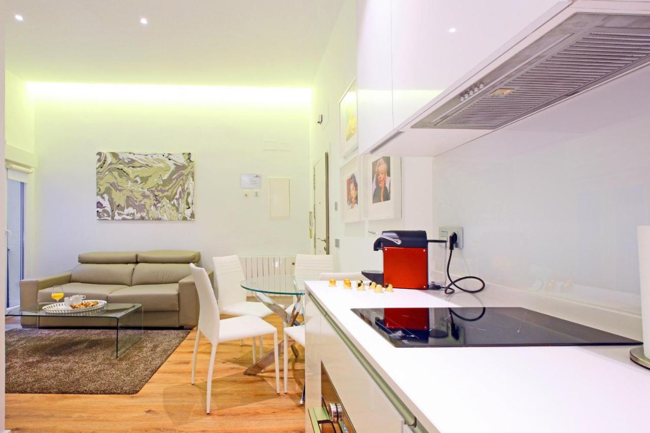 Prado Suite Madrid Exterior photo