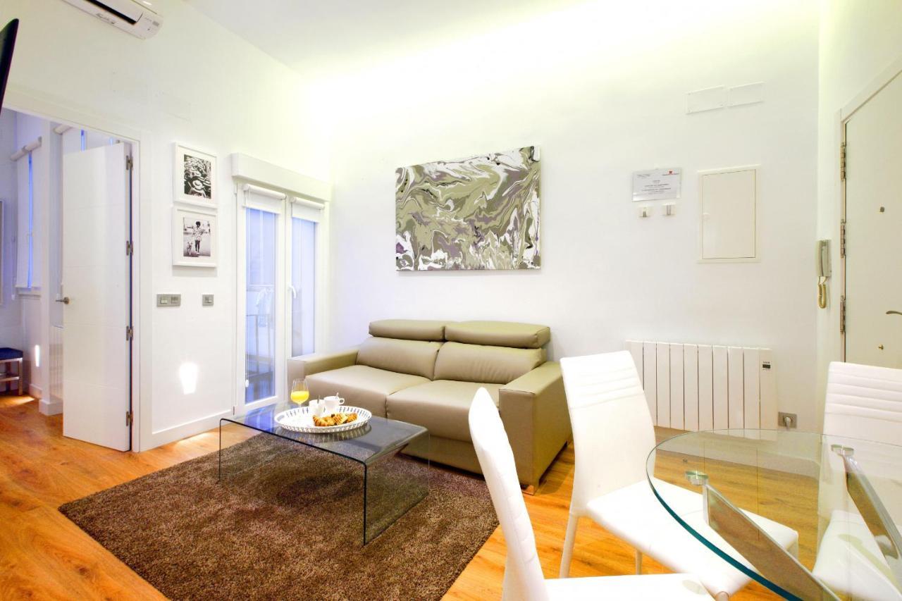 Prado Suite Madrid Exterior photo