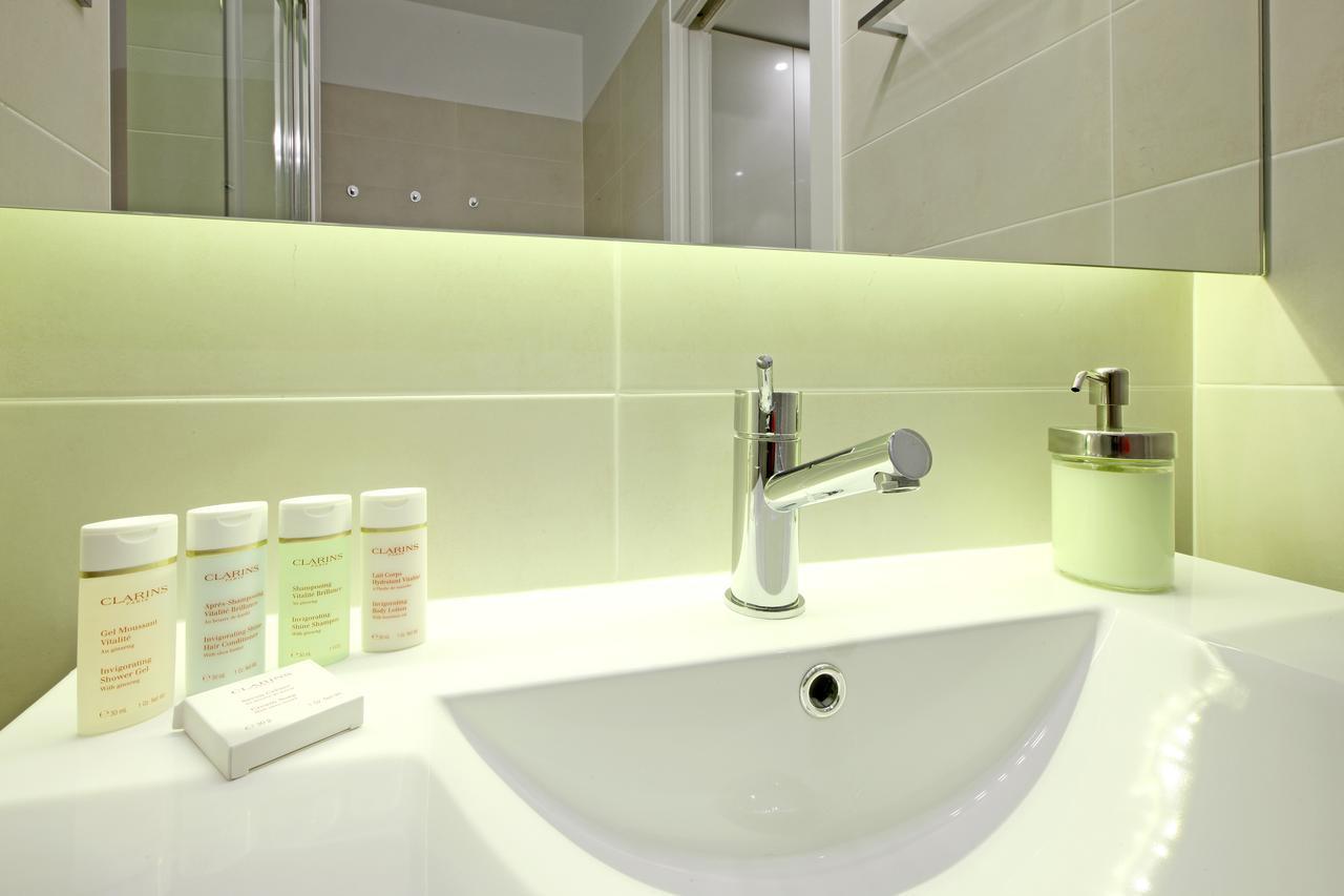 Prado Suite Madrid Exterior photo