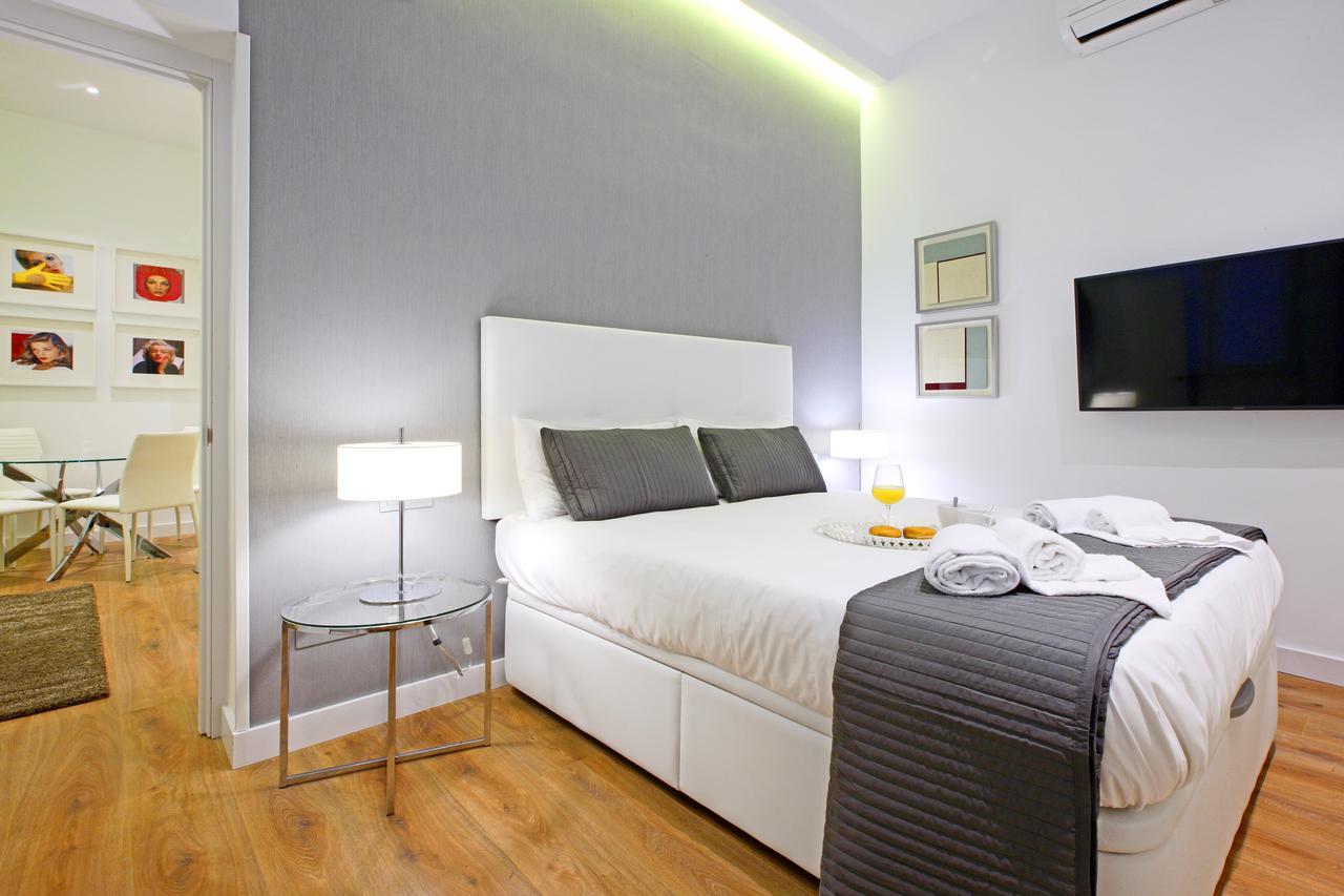 Prado Suite Madrid Exterior photo