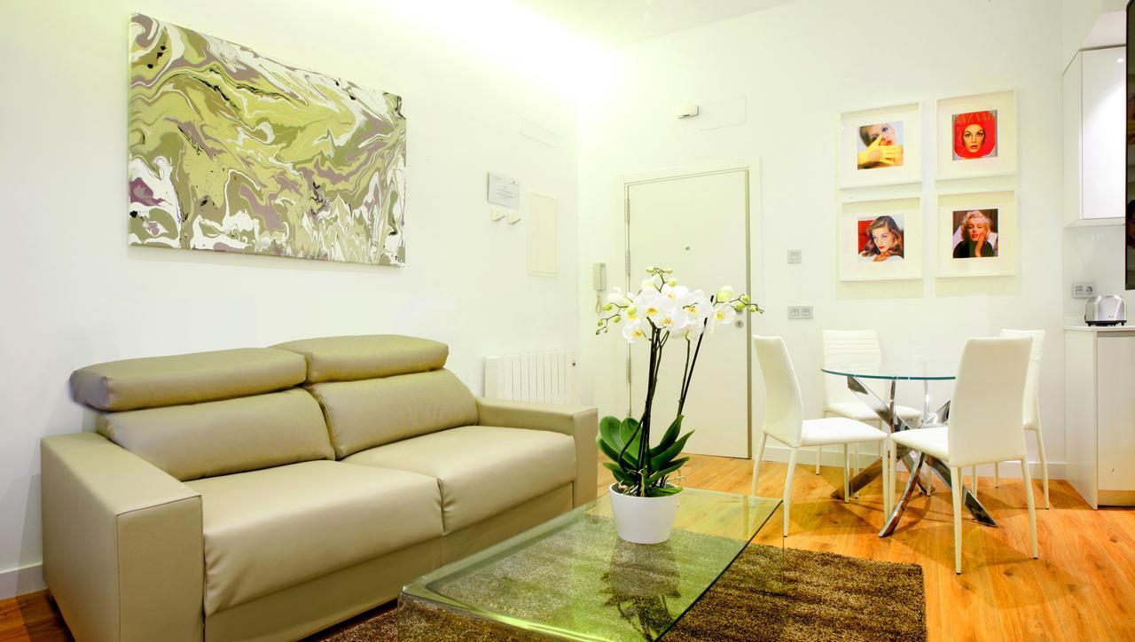 Prado Suite Madrid Exterior photo